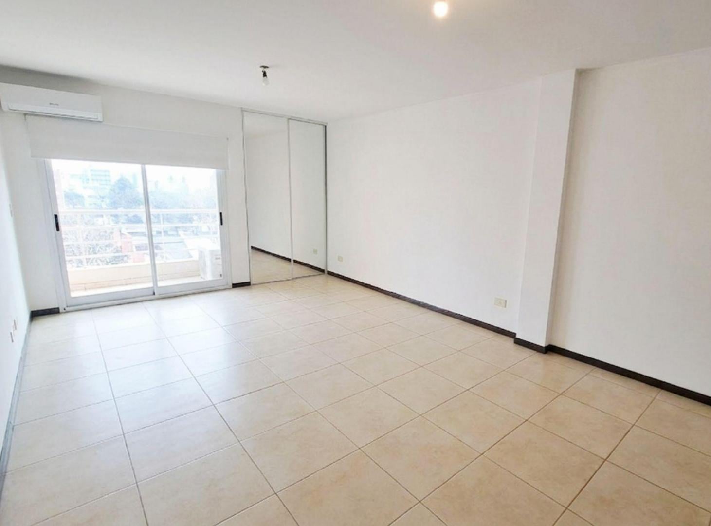 Foto de VENTA DPTO MONOAMBIENTE CON BALCÓN, MORÓN, imagen 1