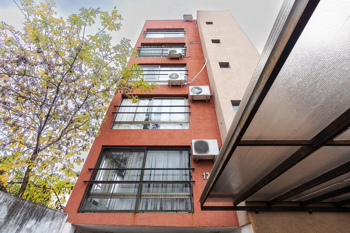 Foto de Venta depto 2 amb - Haedo - Luminoso - cochera, imagen 2