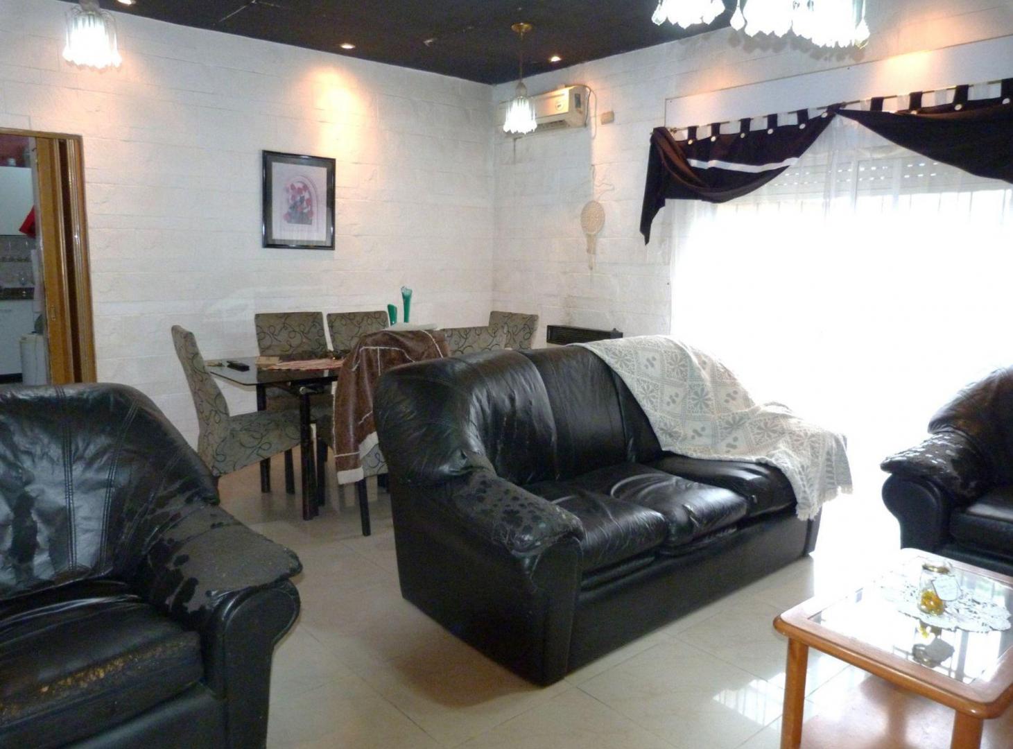 Foto de VENTA CASA MULTIFAMILIAR A METROS DE UNAHUR, imagen 3
