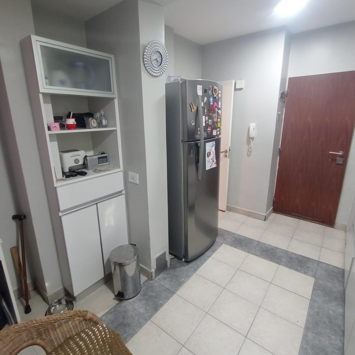 Foto de VENTA DEPARTAMENTO 4 AMBIENTES - AVELLANEDA CENTRO., imagen 3