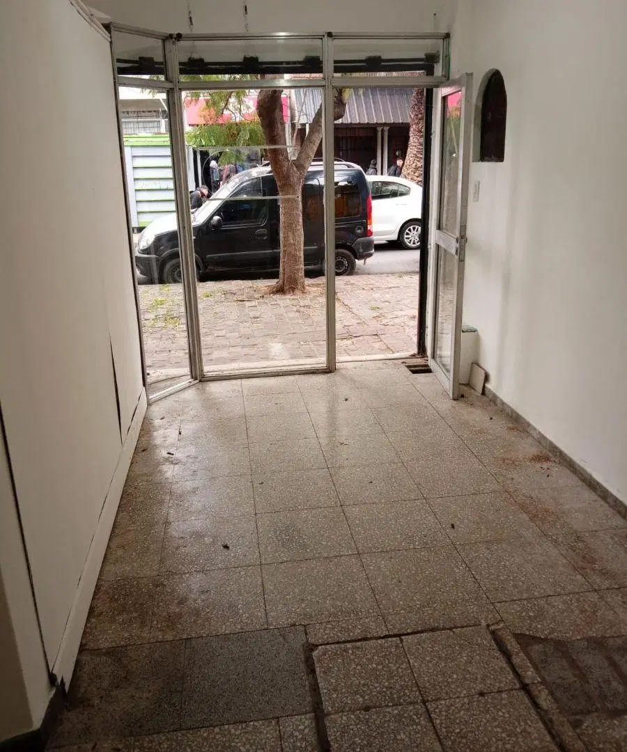 ALQUILER LOCAL COMERCIAL - WILDE CENTRO 2