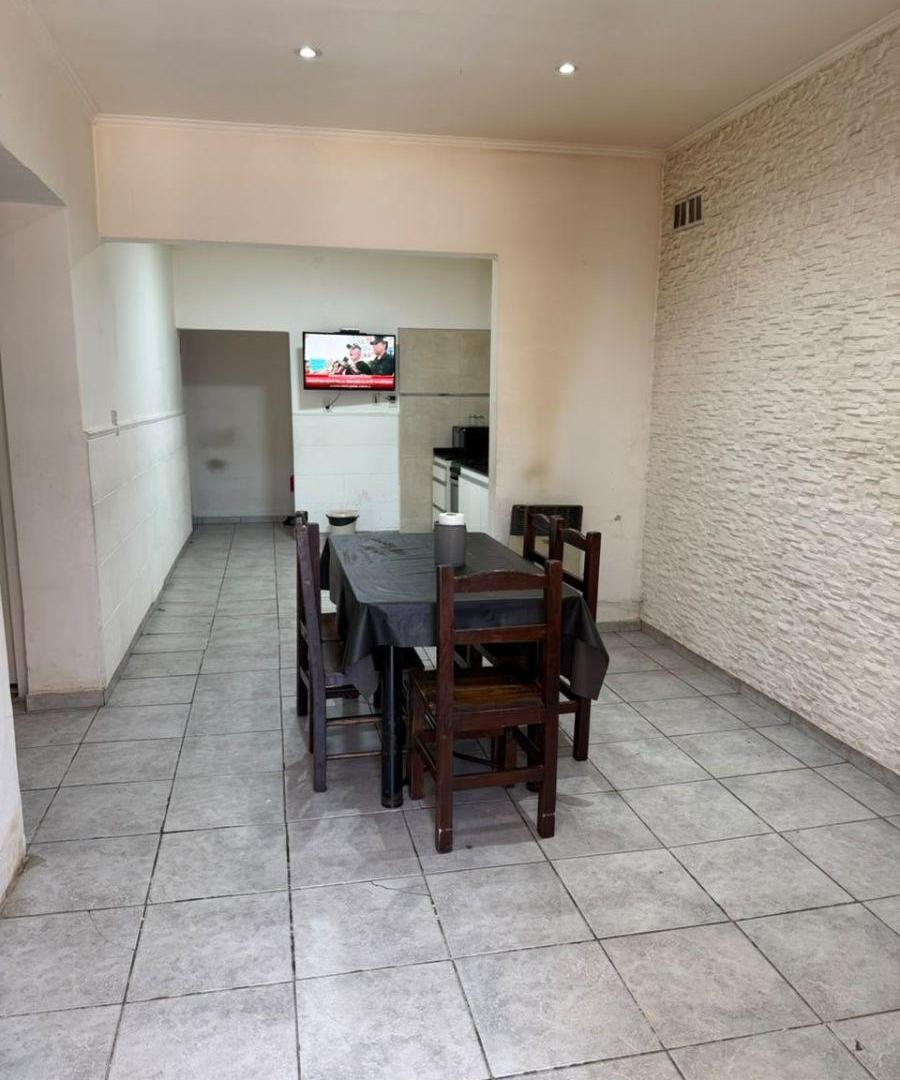 Foto de VENTA CASA 4 AMBIENTES - QUILMES, imagen 1
