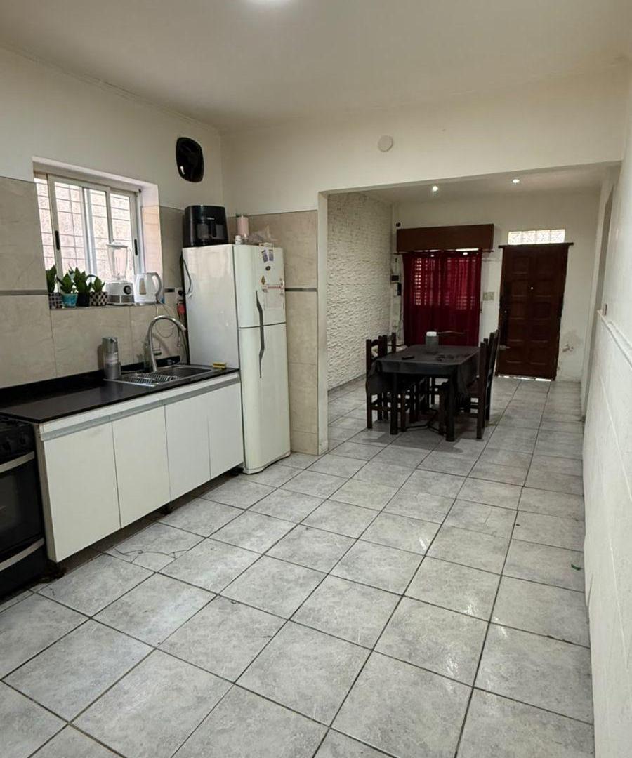 Foto de VENTA CASA 4 AMBIENTES - QUILMES, imagen 5