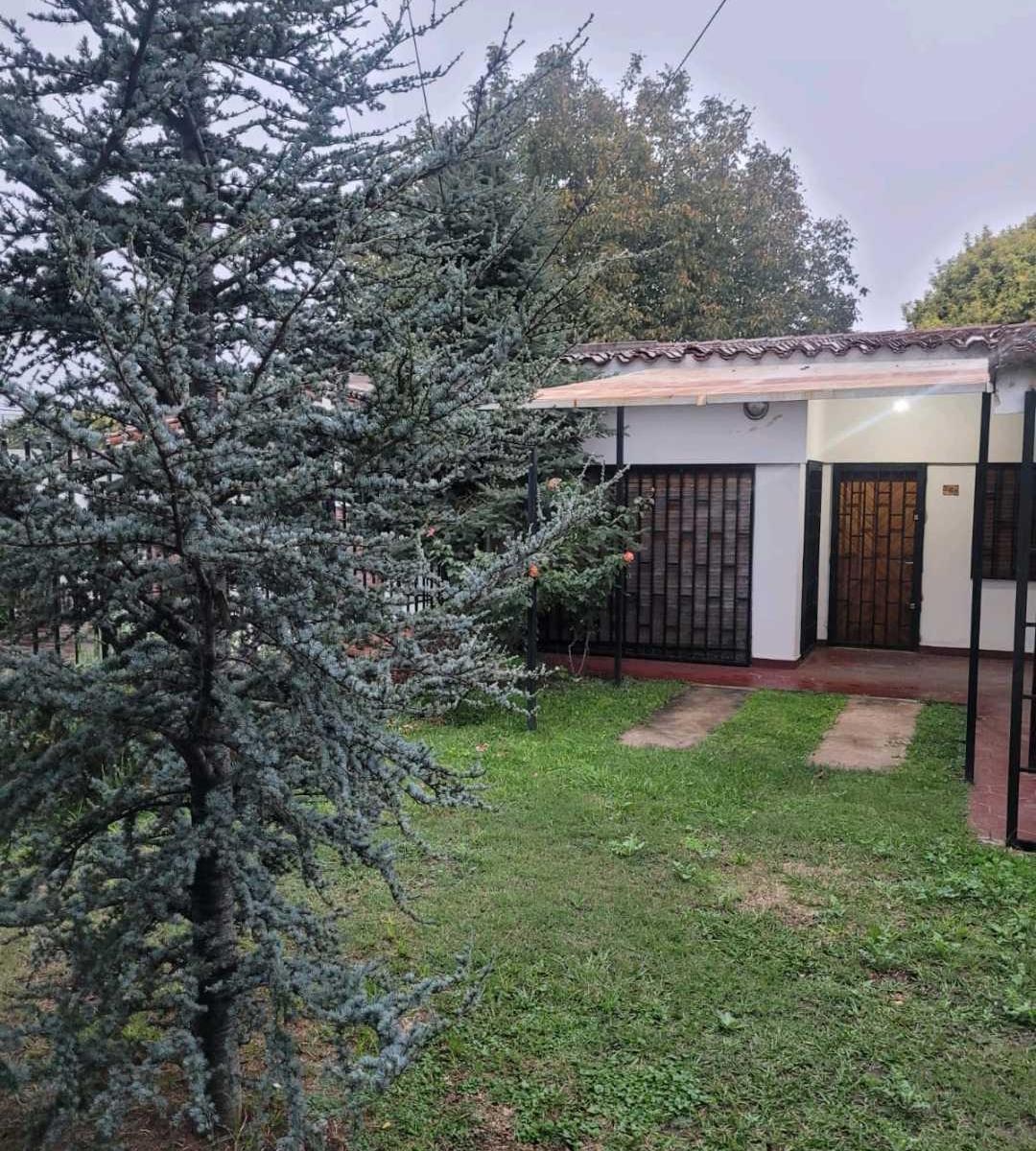 Vendo Chalet Centro 2 Dorm. Pileta 2