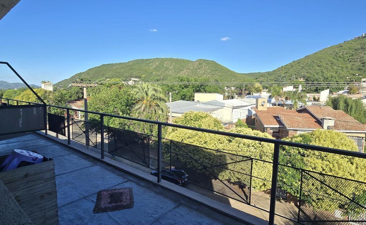 Se Vende Departamento 1 Dormitorio Pileta, Cochera y Balcon Carlos Paz 2