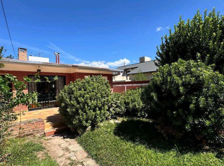 Venta casa 3 dormitorios carlos paz 1