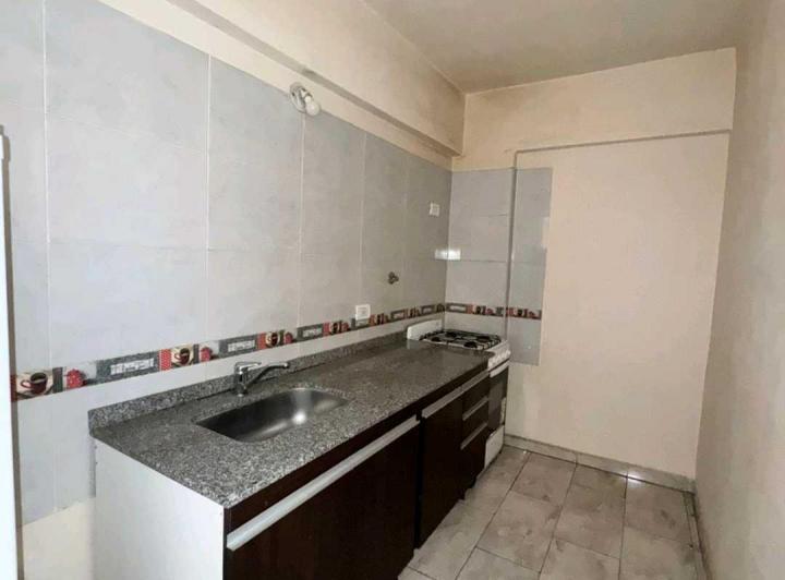 Se vende departamento 1 dormitorio pileta 4