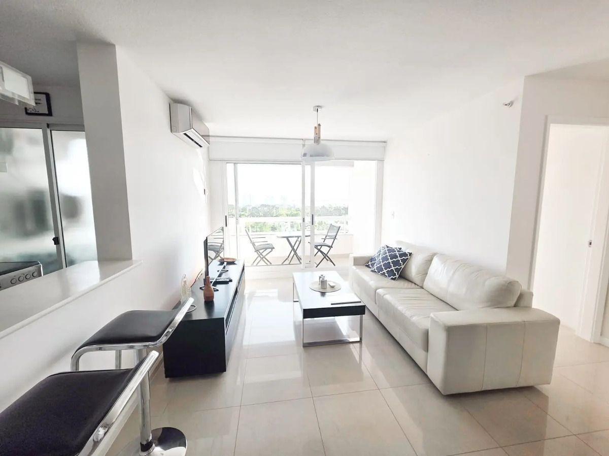 Foto de Punta Del Este Apartamento De Maldonado, Uruguay. Edificio Jardines De, imagen 1