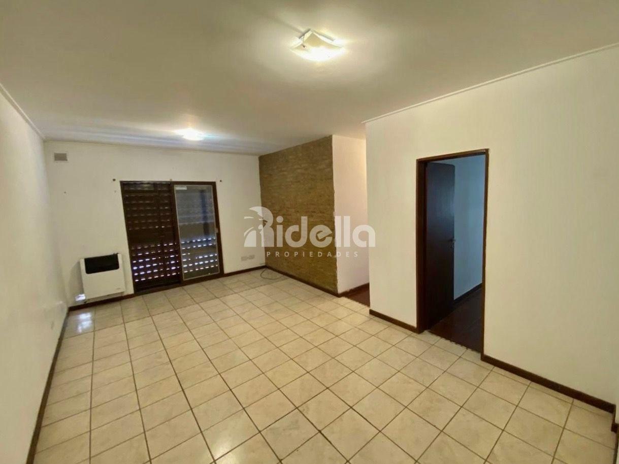 Venta depto. 2 dormi - Balcón al frente - Zona Universitaria - Apto banco