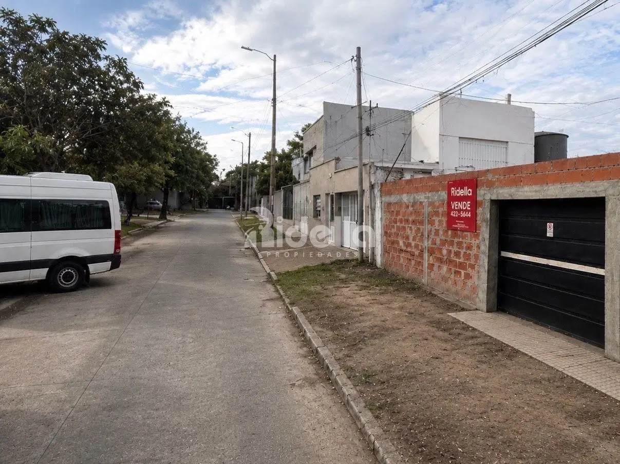 Lote 350 m² en Berisso - Todos los servicios -  Permuta/Financiación 5