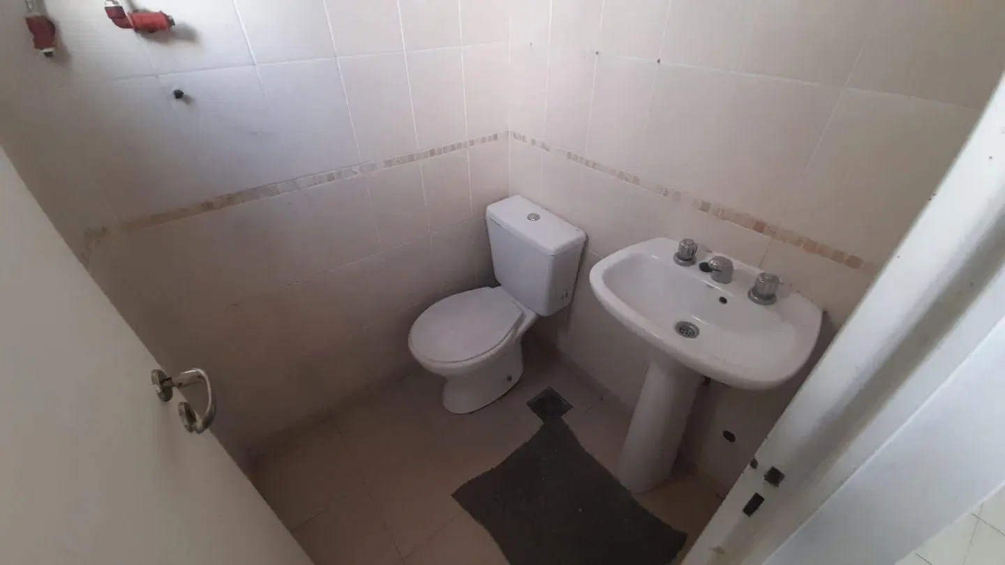 Local Comercial Alquilado | Renta Neta 6,9% USD | Frente a Plaza Matheu 5