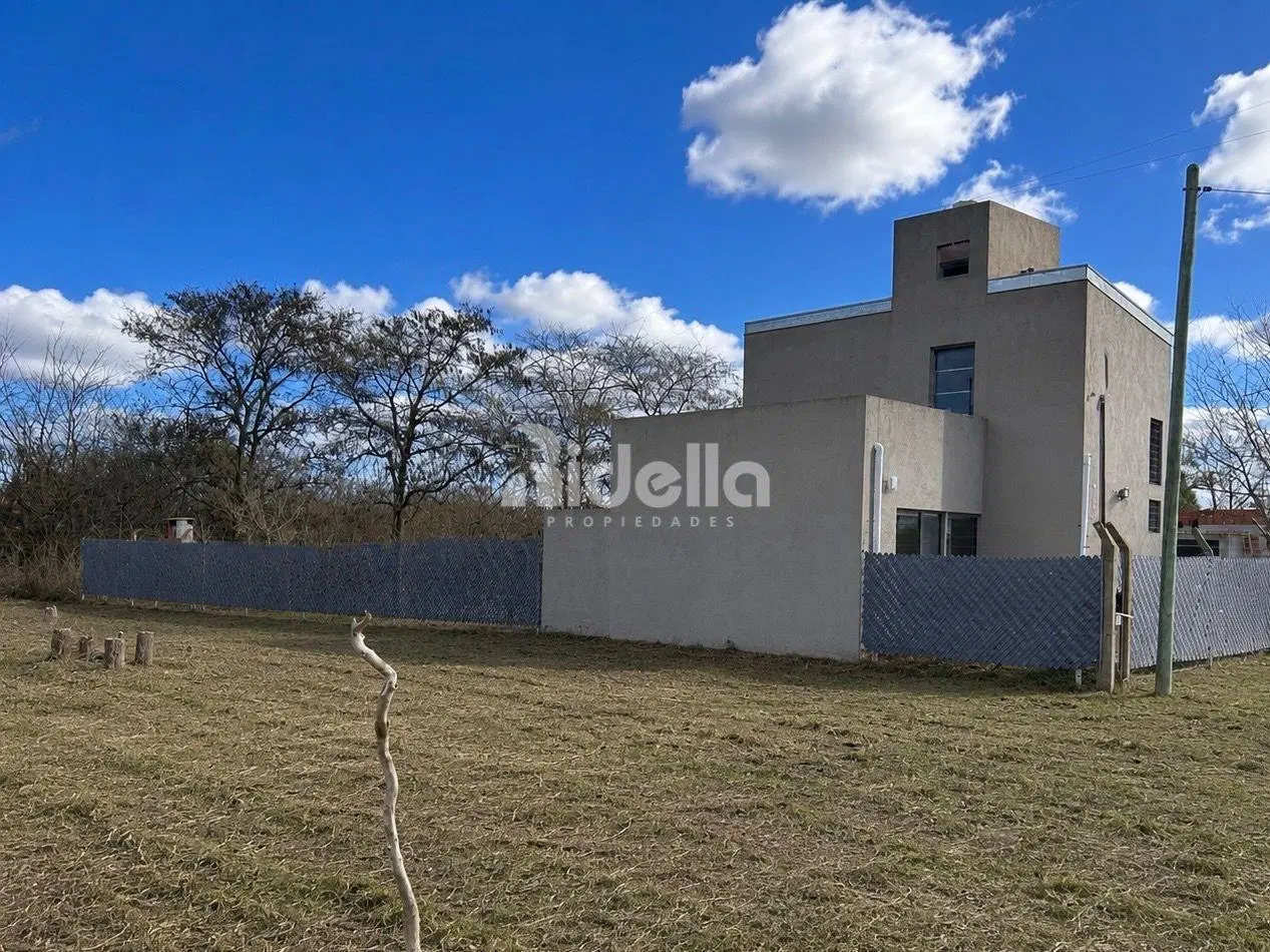 576 m² - lote 12×48 pavimentado con servicios ESCRITURAR INMEDIATA 2