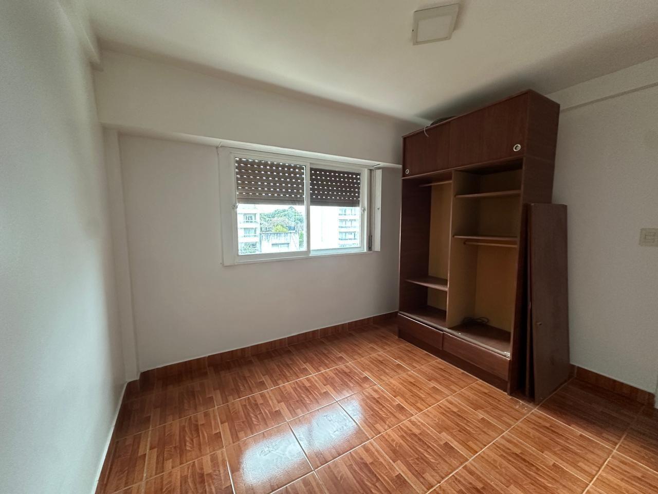 Foto de Departamento en alquiler. Ubicado en 47 2 y 3, imagen 2