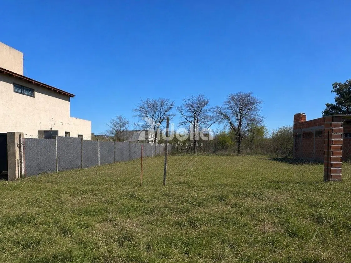 432 m²  lote 12×36 pavimentado con servicios  escritura y mensura  San Carlos 4