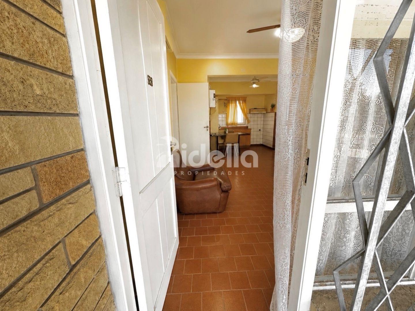 Foto de CASA EN VENTA 2 DORMITORIOS - EXCELENTE OPORTUNIDAD, imagen 1