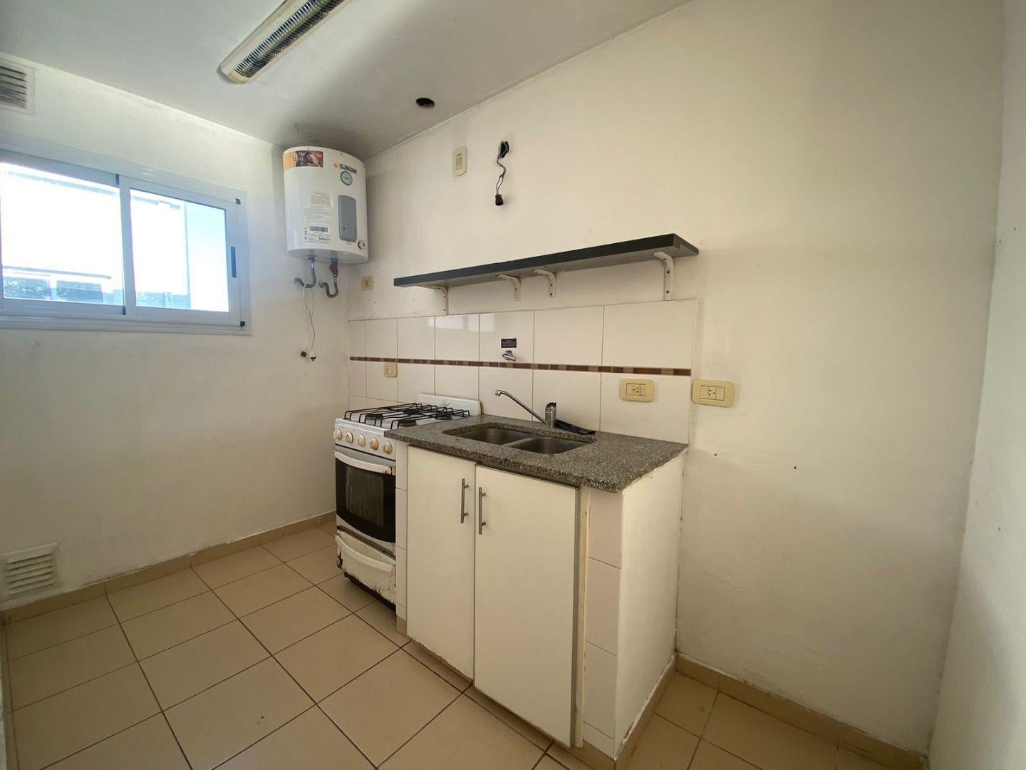 Foto de Monoambiente en alquiler. Ubicado en 35 25 y 26, imagen 5