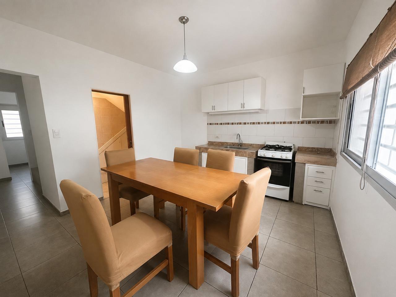 Foto de Ph en alquiler. Ubicado en 68 133 y 134 los hornos., imagen 2