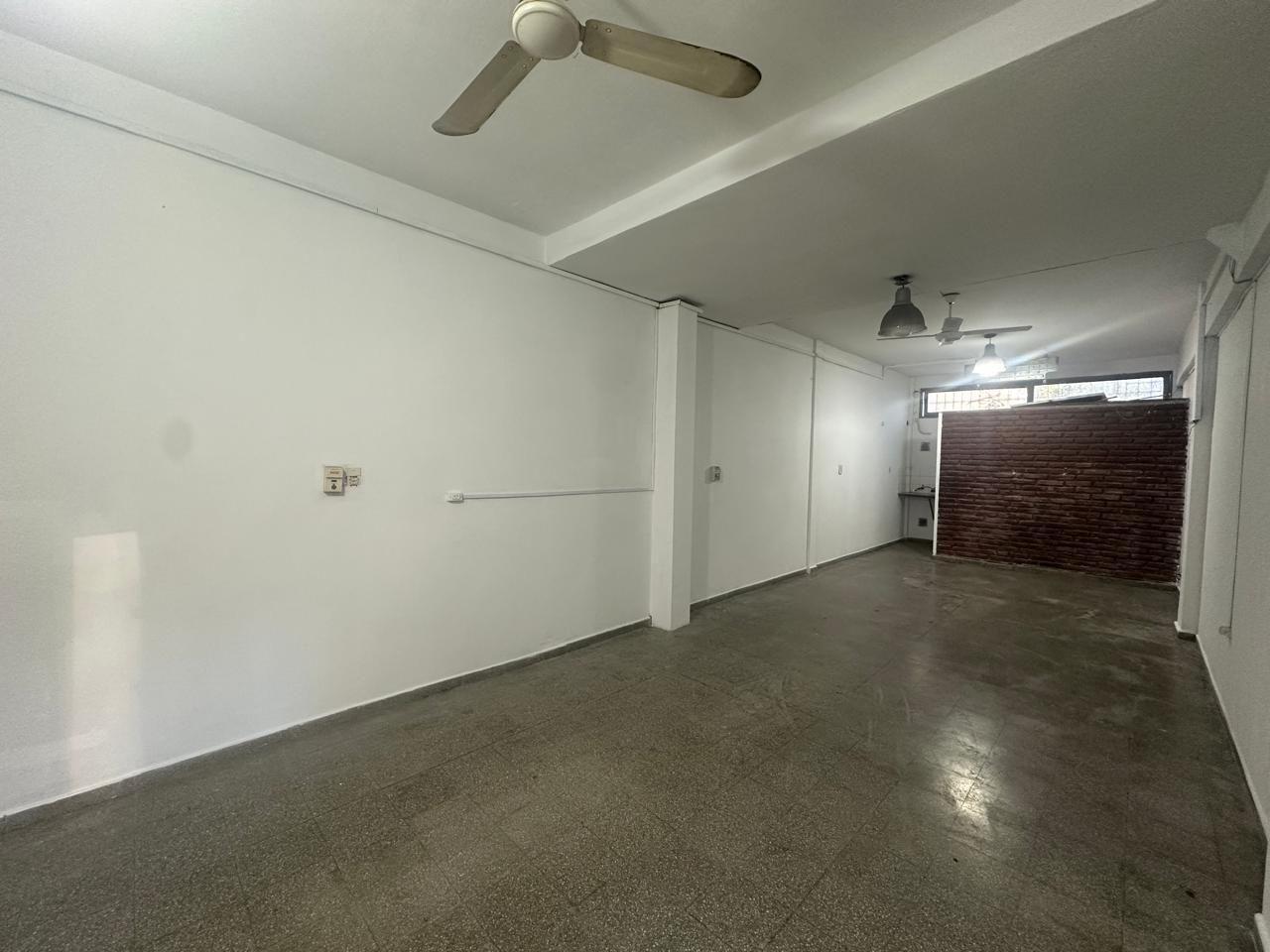 Foto de Local en alquiler. Ubicado en 122 n2011 e/ 73 y 74, imagen 5