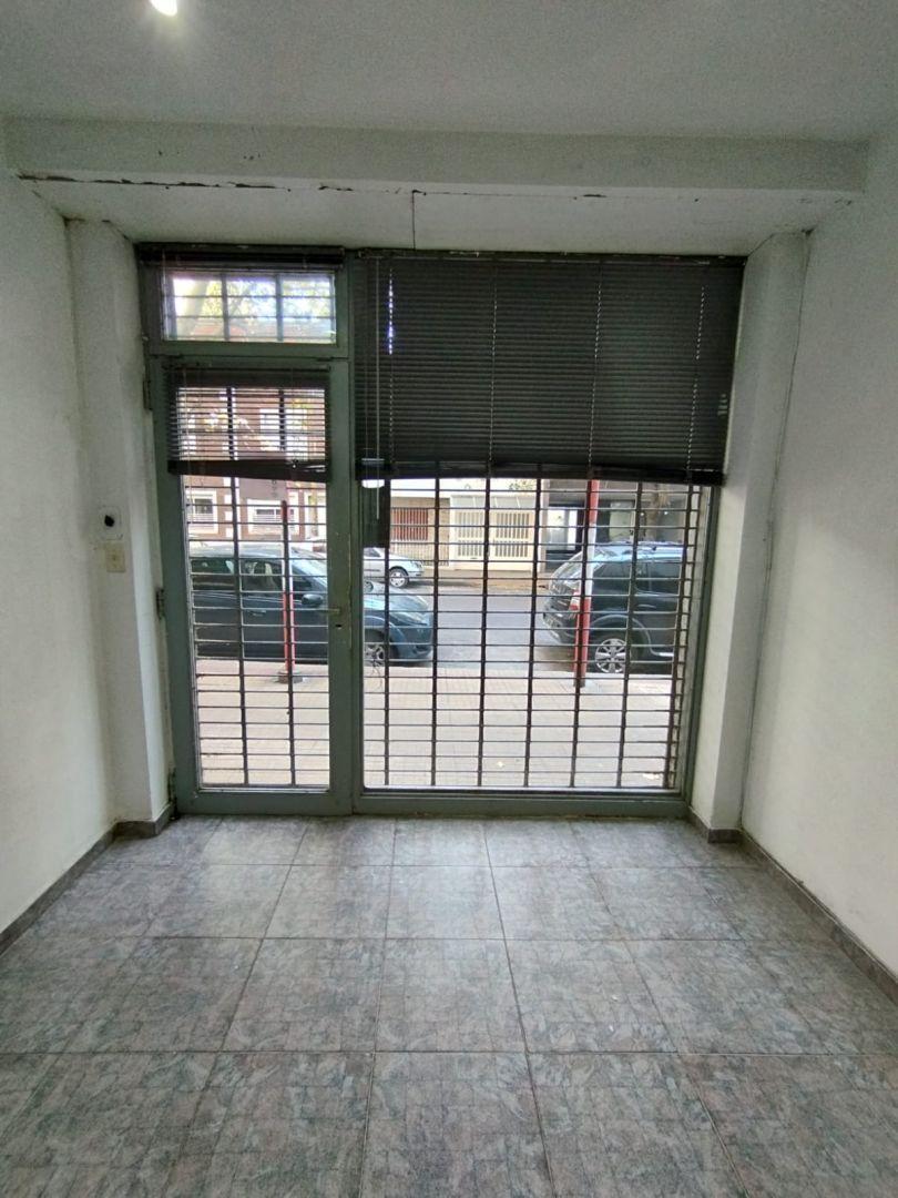 Foto de Local En Venta + baulera, bicado En Zona Centro La Plata, imagen 2