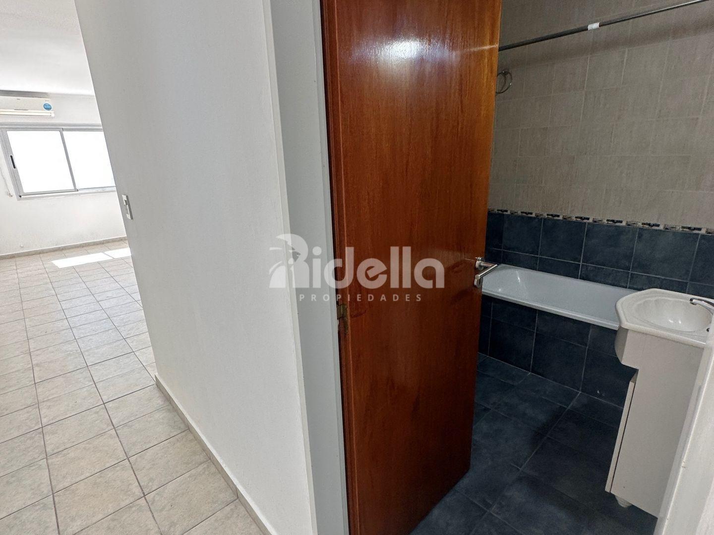Foto de Semipiso 1 dormitorio CON COCHERA - Excelente ubicación, imagen 5
