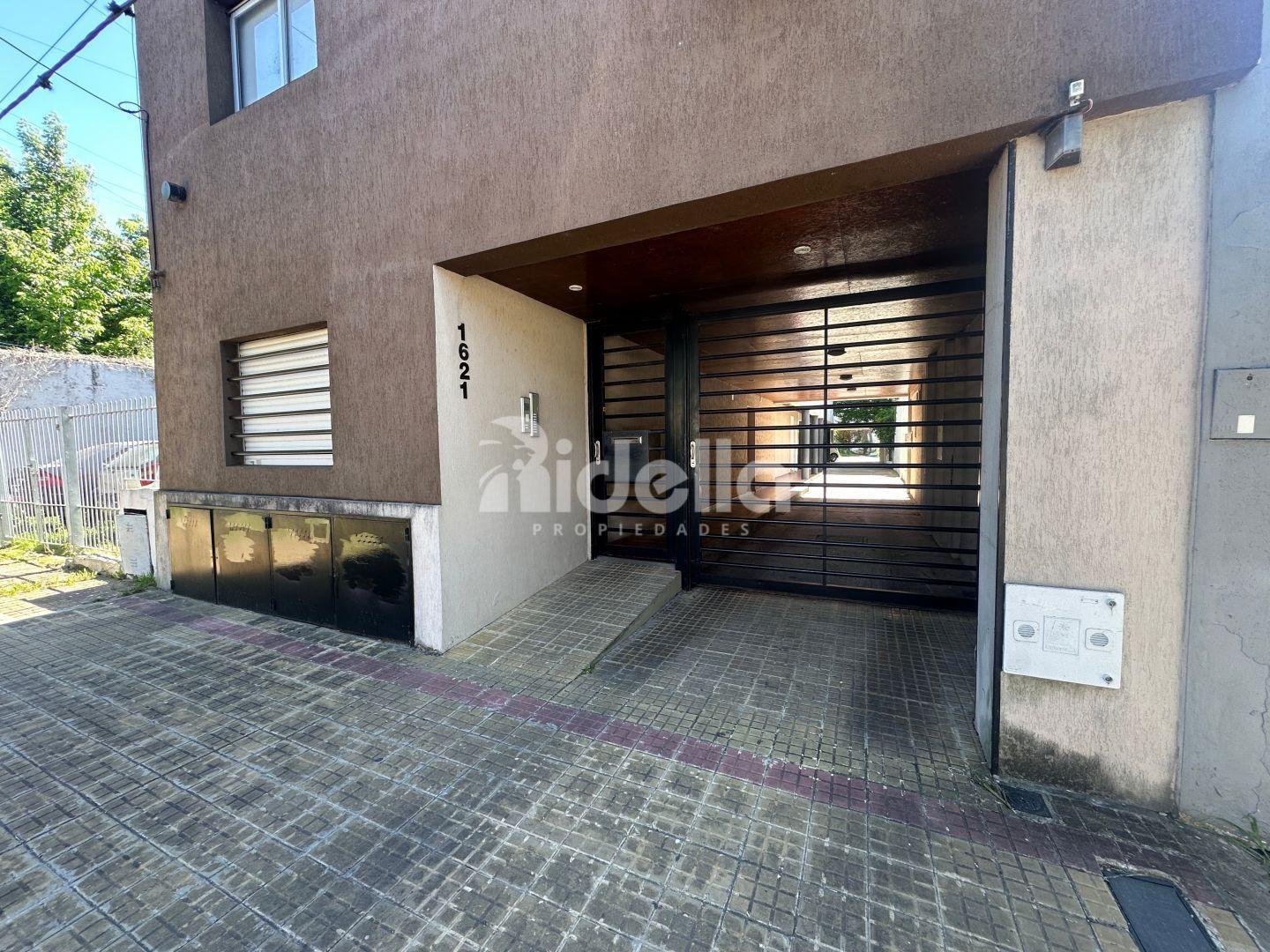 Foto de Semipiso 1 dormitorio CON COCHERA - Excelente ubicación, imagen 1