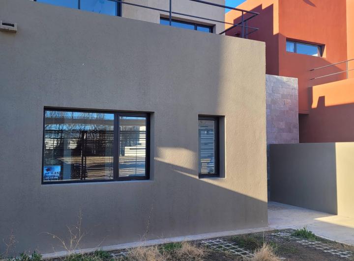 Inmoiliaria alquila casa 3 dormitorios Ayres de Limay Neuquén 3