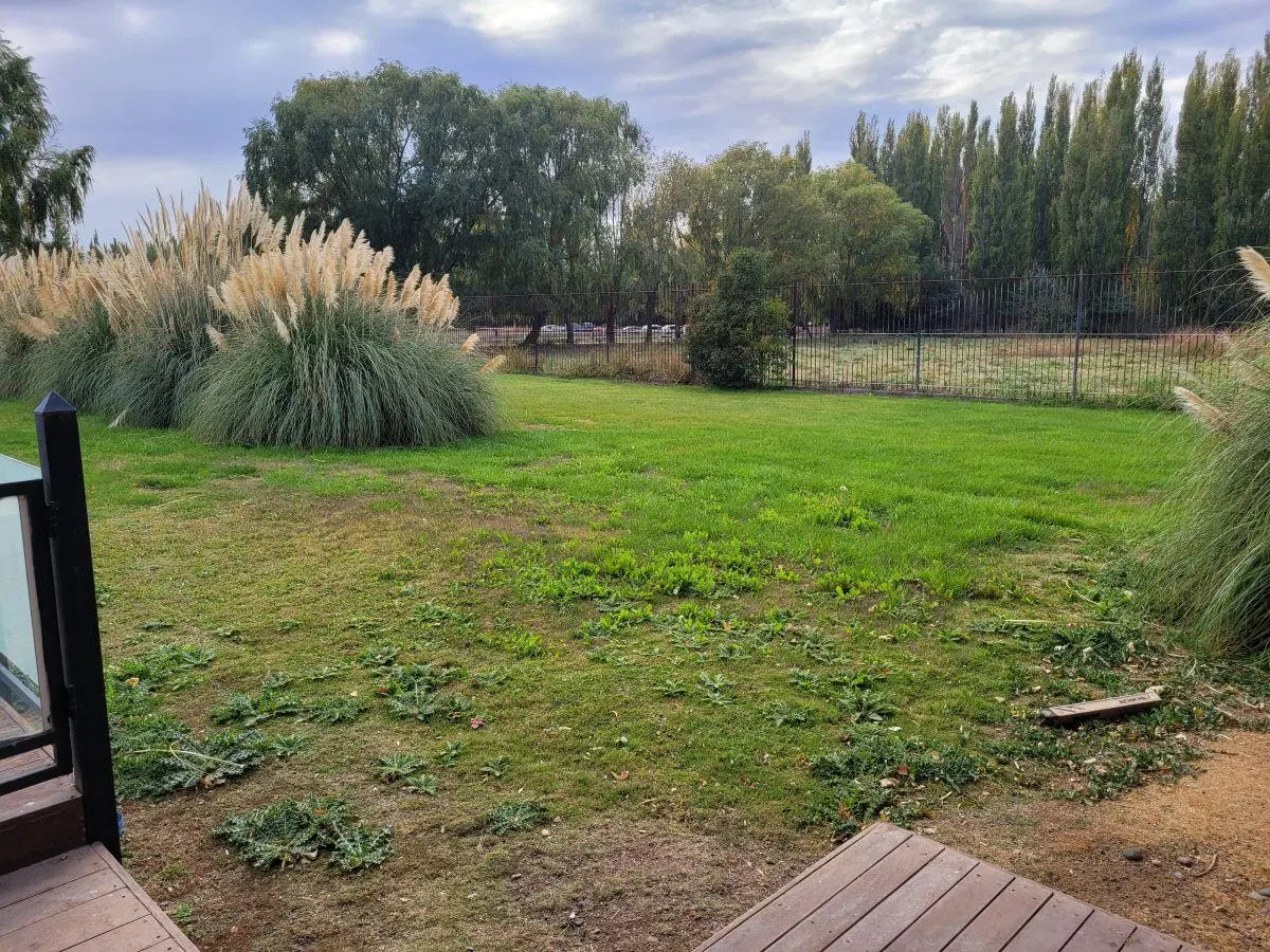 Inmobiliaira alquila casa quinta AMOBLADA Y EQUIPADA con piscina y seguridad Cipolletti 1