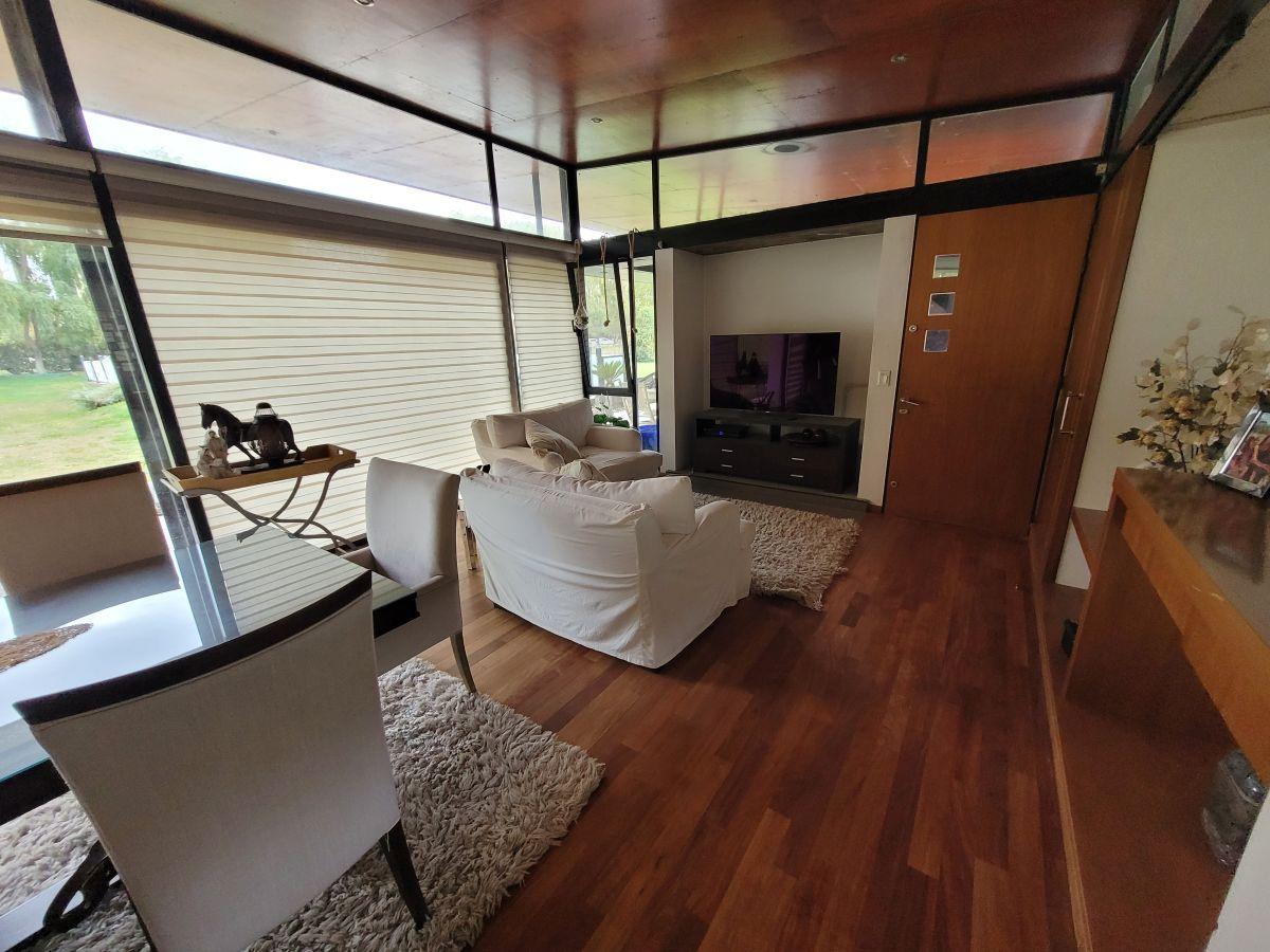 Foto de Inmobiliaira alquila casa quinta AMOBLADA Y EQUIPADA con piscina y seguridad Cipolletti, imagen 4