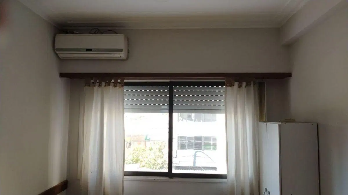 Inmobiliaria alquila oficina monoambiente con cochera Centro Este Neuquén Capital 2