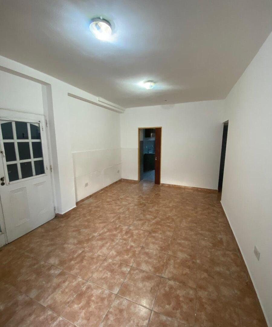 Foto de ALQUILER - SAN VICENTE - DOS DORMITORIOS Y COCHERA, imagen 3