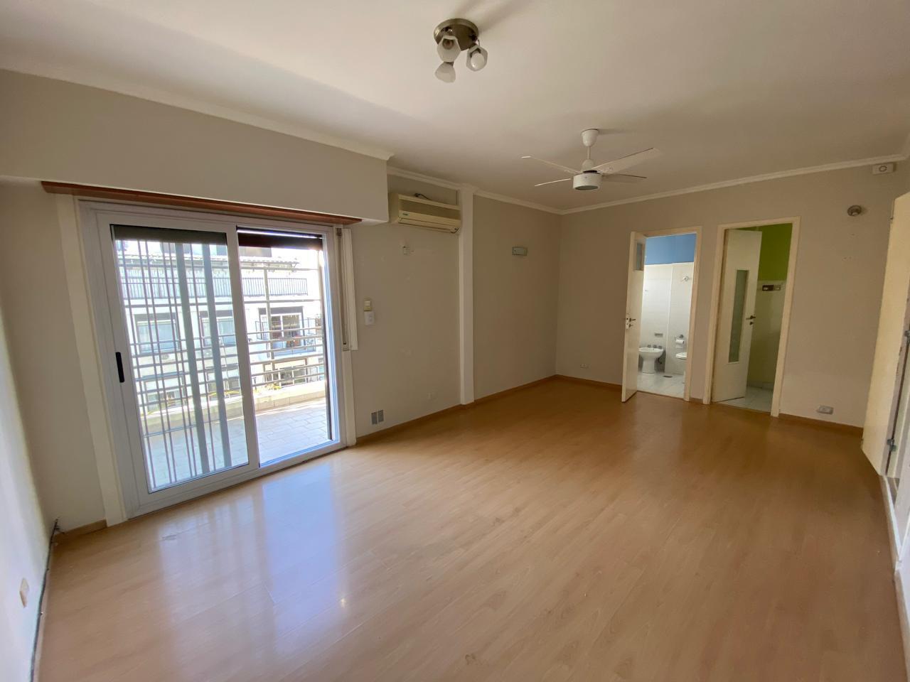 Foto de Departamento 1 ambiente " Muy Luminoso" con Balcon de 14 m2 - Peña al, imagen 4