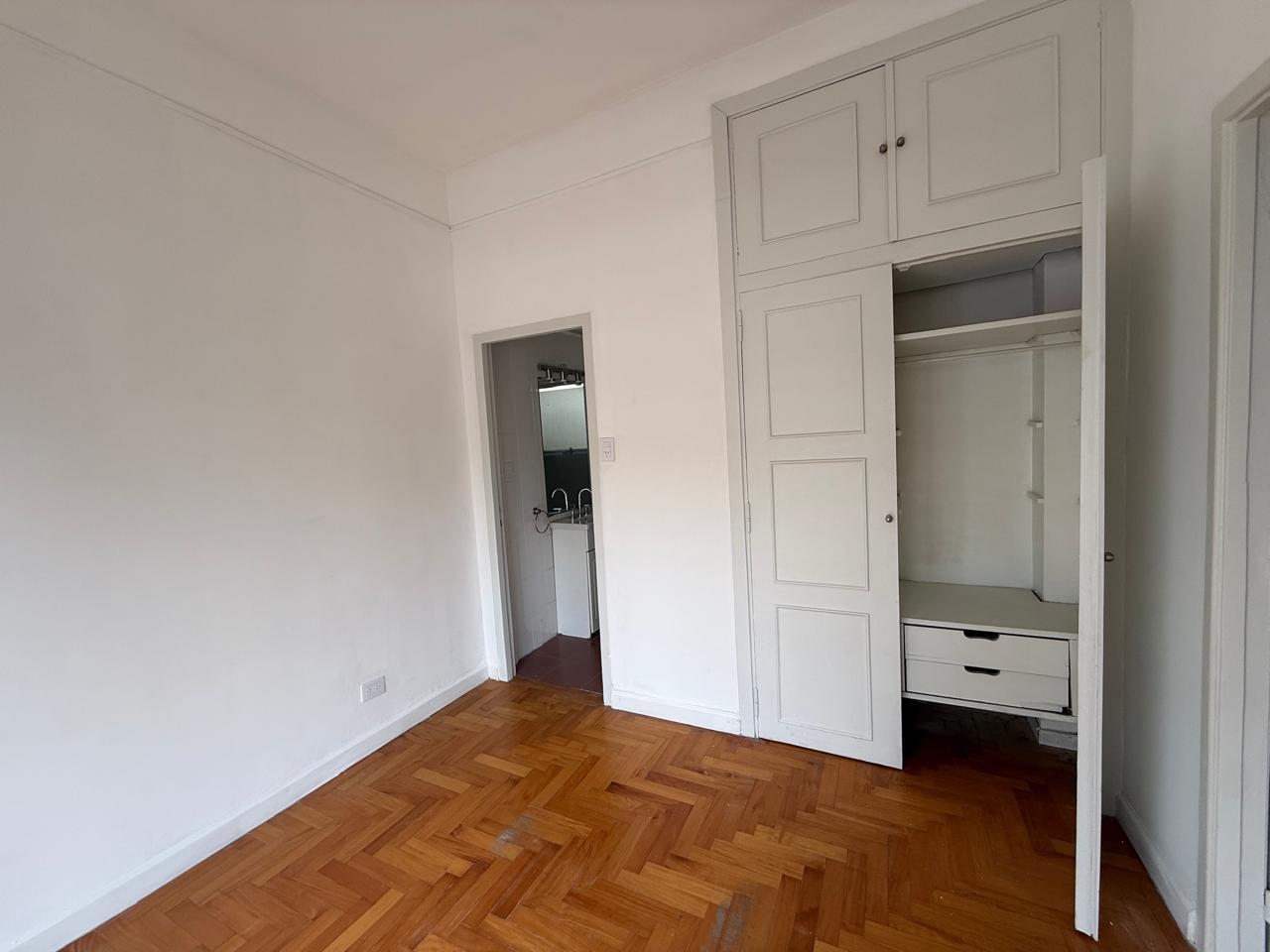 Foto de Alquiler Depto 2 ambientes - Peña y Junin - 7 piso - Frente - Mucha luz, imagen 4