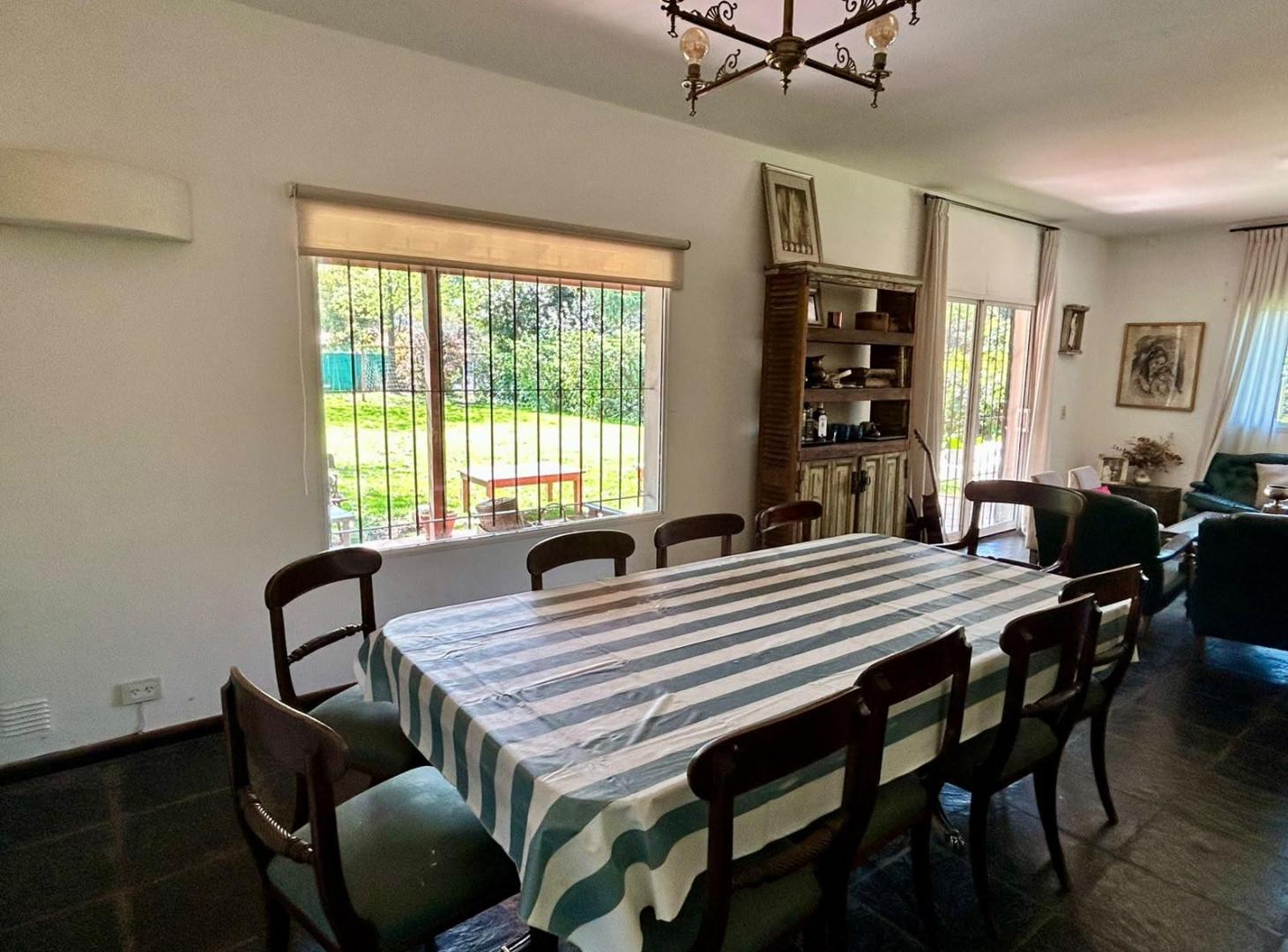 Foto de Casa en alquiler -7 dorm - ubicada en Don Torcuato, Tigre, imagen 3