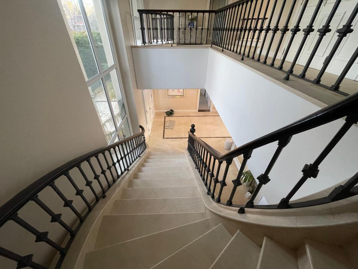 Espectacular Residencia / Casa en Venta Acassuso 1500 m² 4