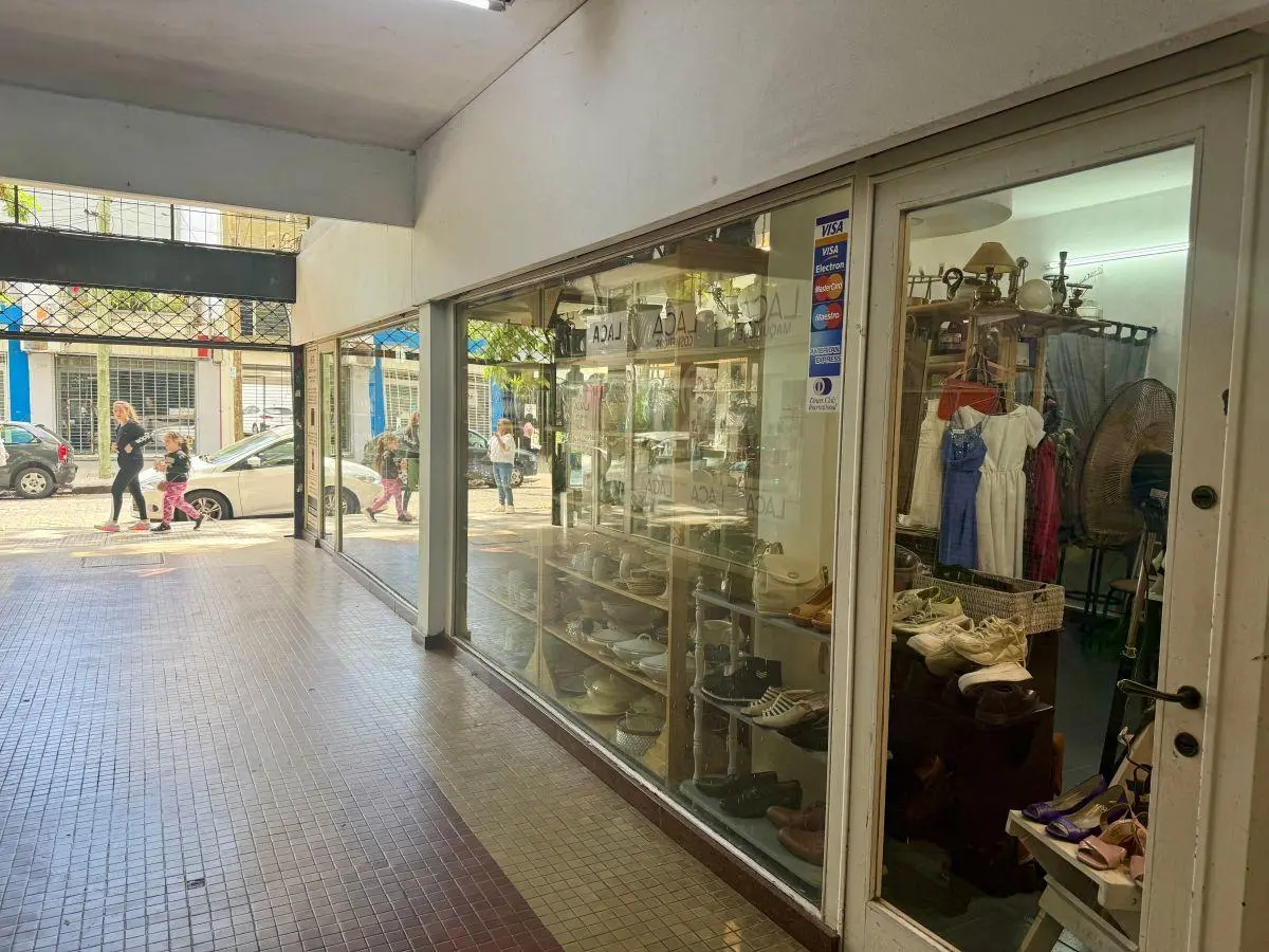 Venta Local Galería Belgrano al frente 3
