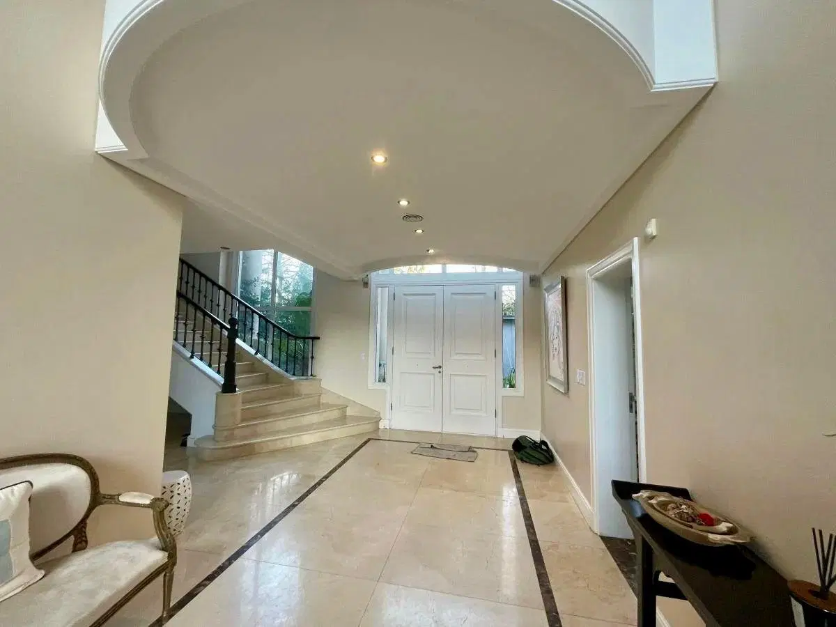 Imponente Casa en Venta 3