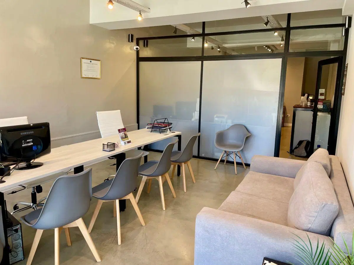Espectacular Local en Venta - Acassuso 3