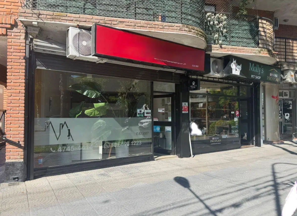 Espectacular Local en Venta - Acassuso 2