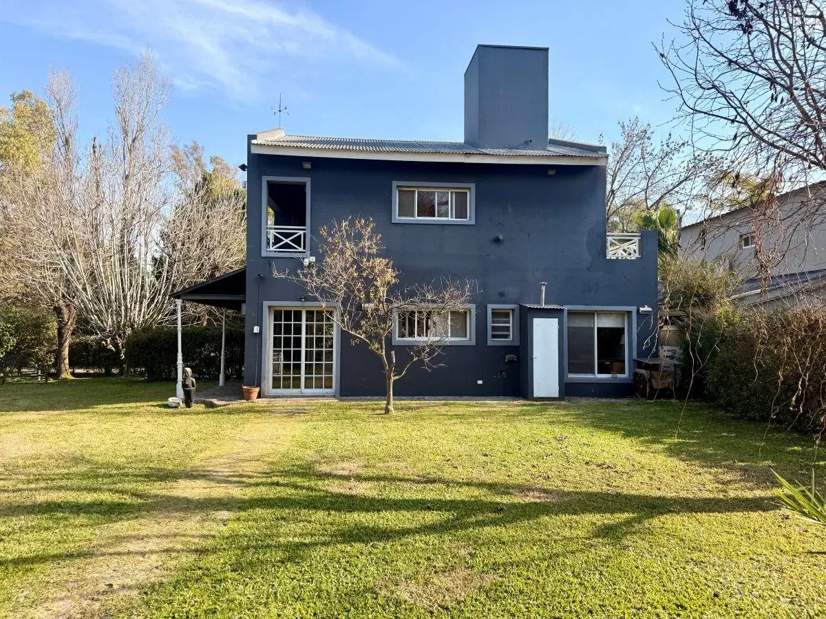 Casa en Venta en country club Aranzazu 3