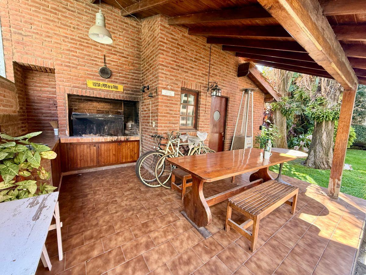 Foto de Venta imponente Casa La Lucila, imagen 5
