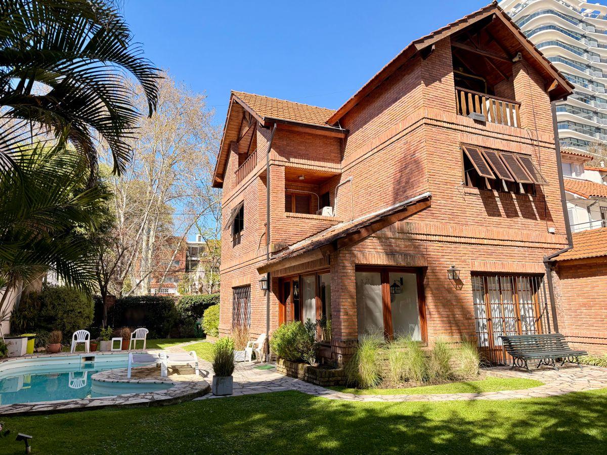 Foto de Venta imponente Casa La Lucila, imagen 1