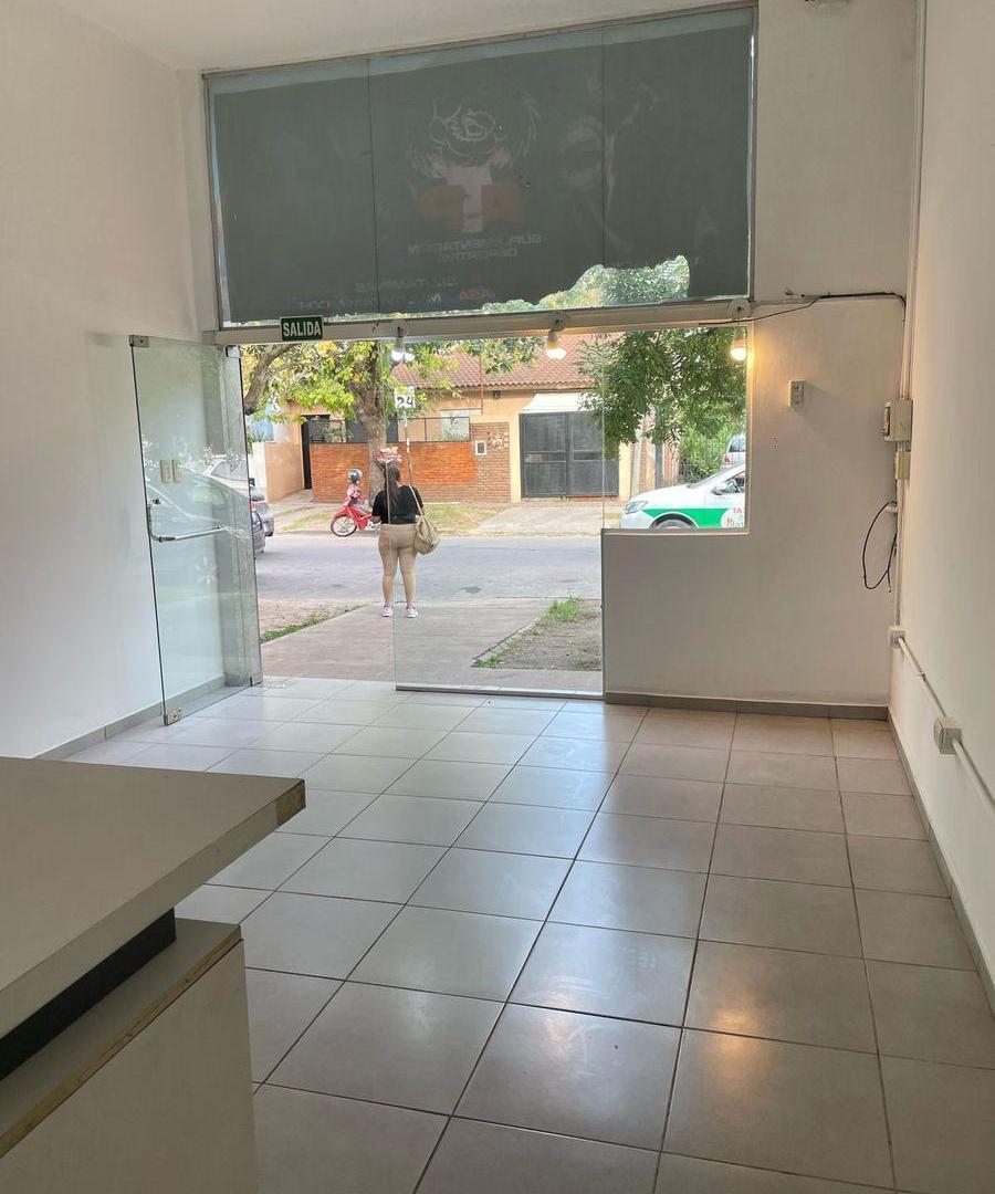 Foto de Local en Manuel B Gonnet, imagen 1