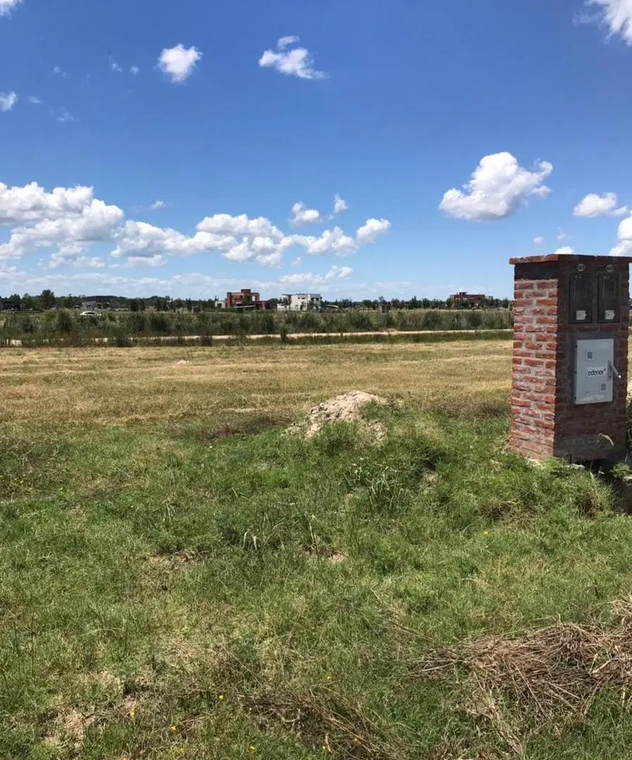 Terreno a la venta en Barrio El Naudir 8