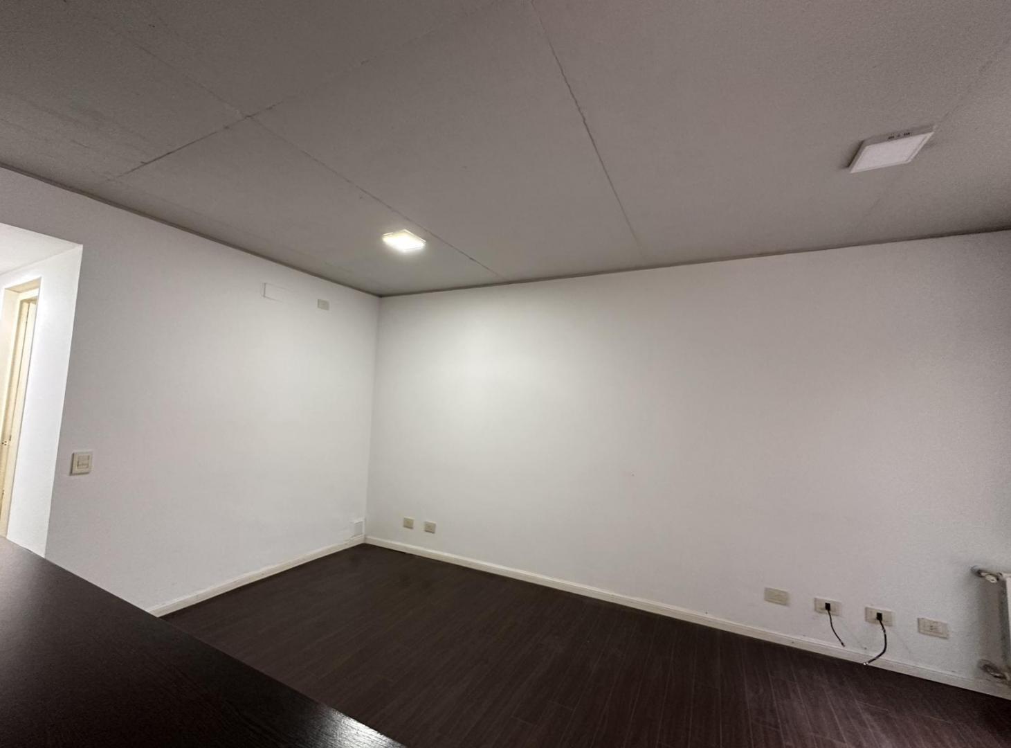 Foto de Departamento 2 ambientes con cochera en Venta. La Calabria. San Isidro, imagen 4