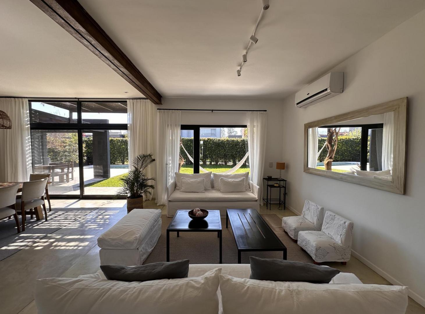 Foto de Enero 2027. Alquiler de Verano. Casa en Barrio Cerrado La Damasia, imagen 2