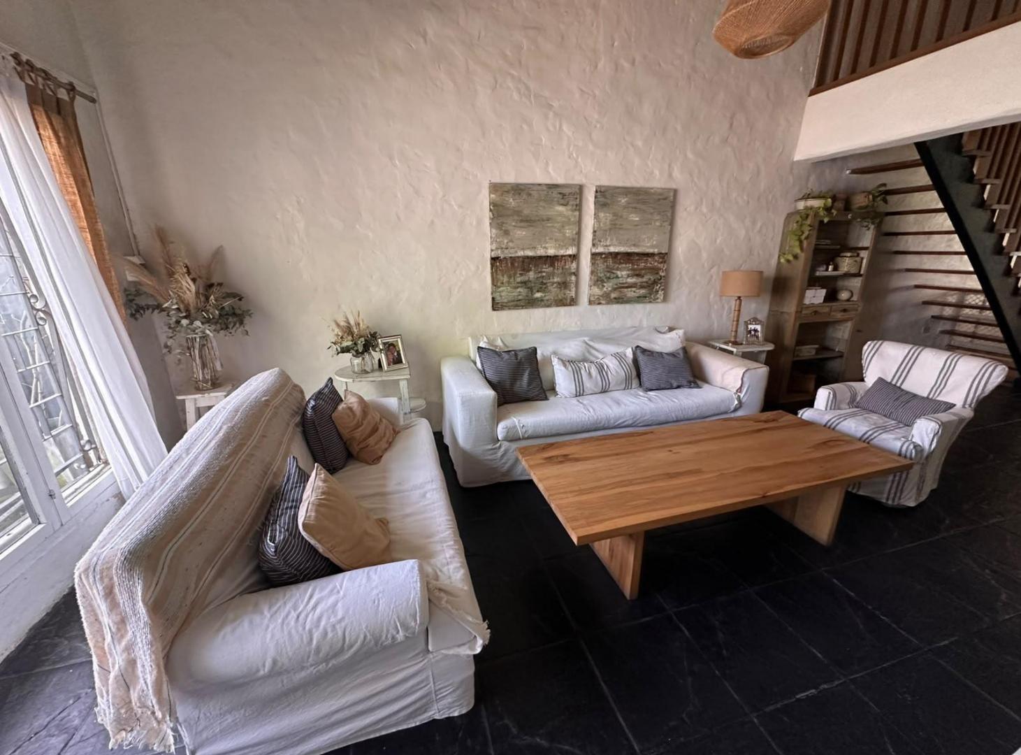 Foto de ALQUILER DE VERANO!! Muy linda Casa c/ Jardín, parrilla y pileta!, imagen 2