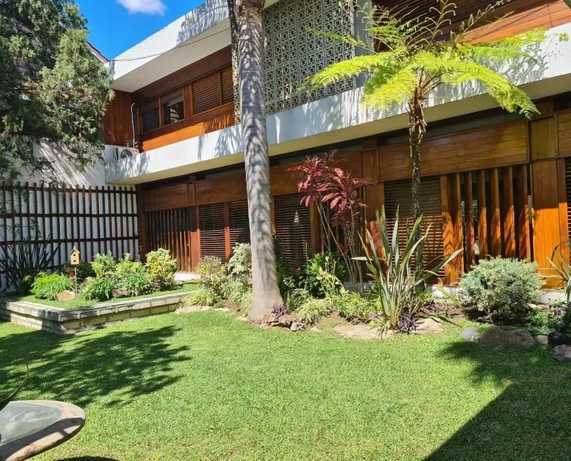 Villa Ballester. Casa 5 ambientes. Con piscina 5