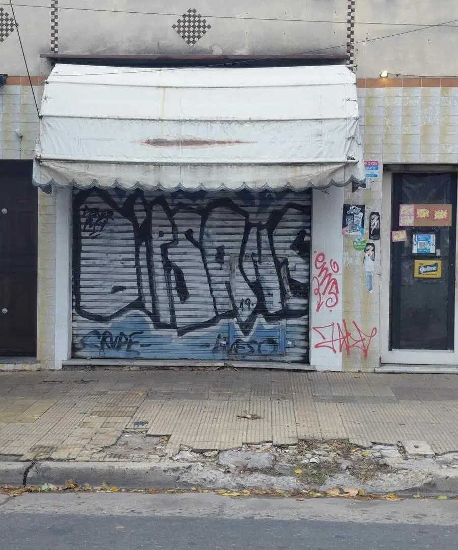 Local en Villa Lynch 4