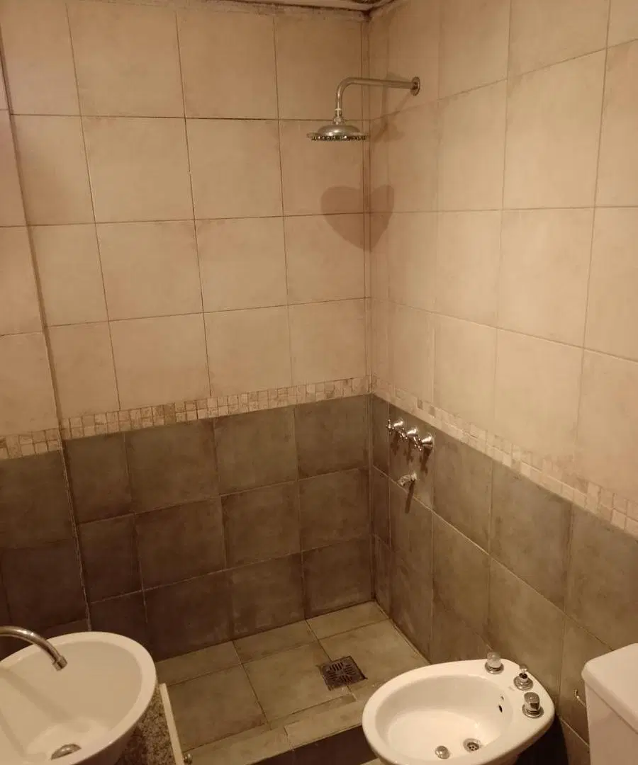 Departamento en 2do piso al frente 2