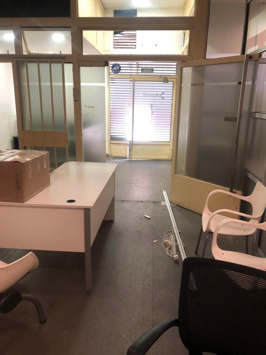 Excelente Local Oficinas 325 m Cub Calle Balcarce, permuta 5